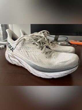 Men’s HOKA One One Clifton 8 Running Shoe - Sz. 11D